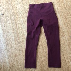 Lululemon wunder train high-rise crop 21 inch size 4 red merlot